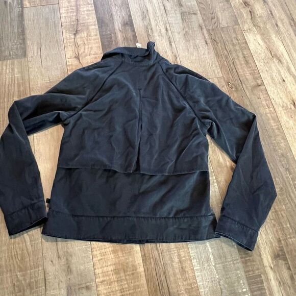 Lululemon Black Soft Summer Jacket
Size 6 - Picture 3 of 6